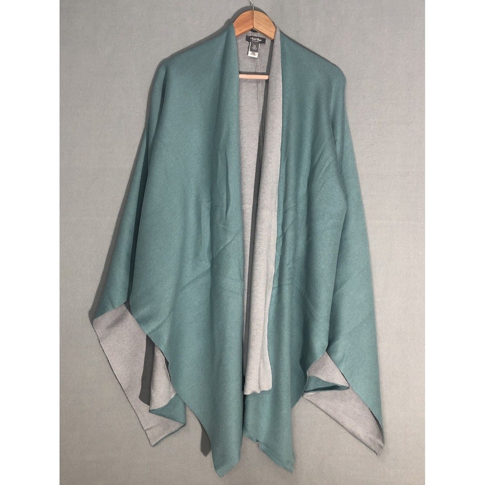 Martha Stewart Hosta Green/Grey Knit Shawl Poncho Wrap Cape Plus One Size Revers